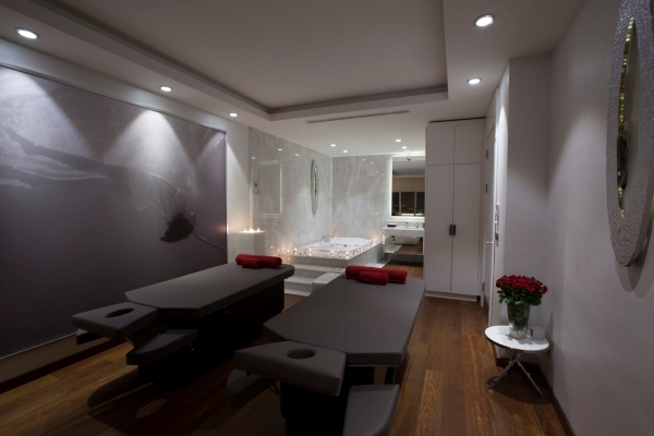 Wyndham Grand Istanbul Kalamis Marina Hotel